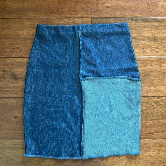 Naked Wardrobe Dual Denim Mini Skirt Size S - Picture 3 of 4